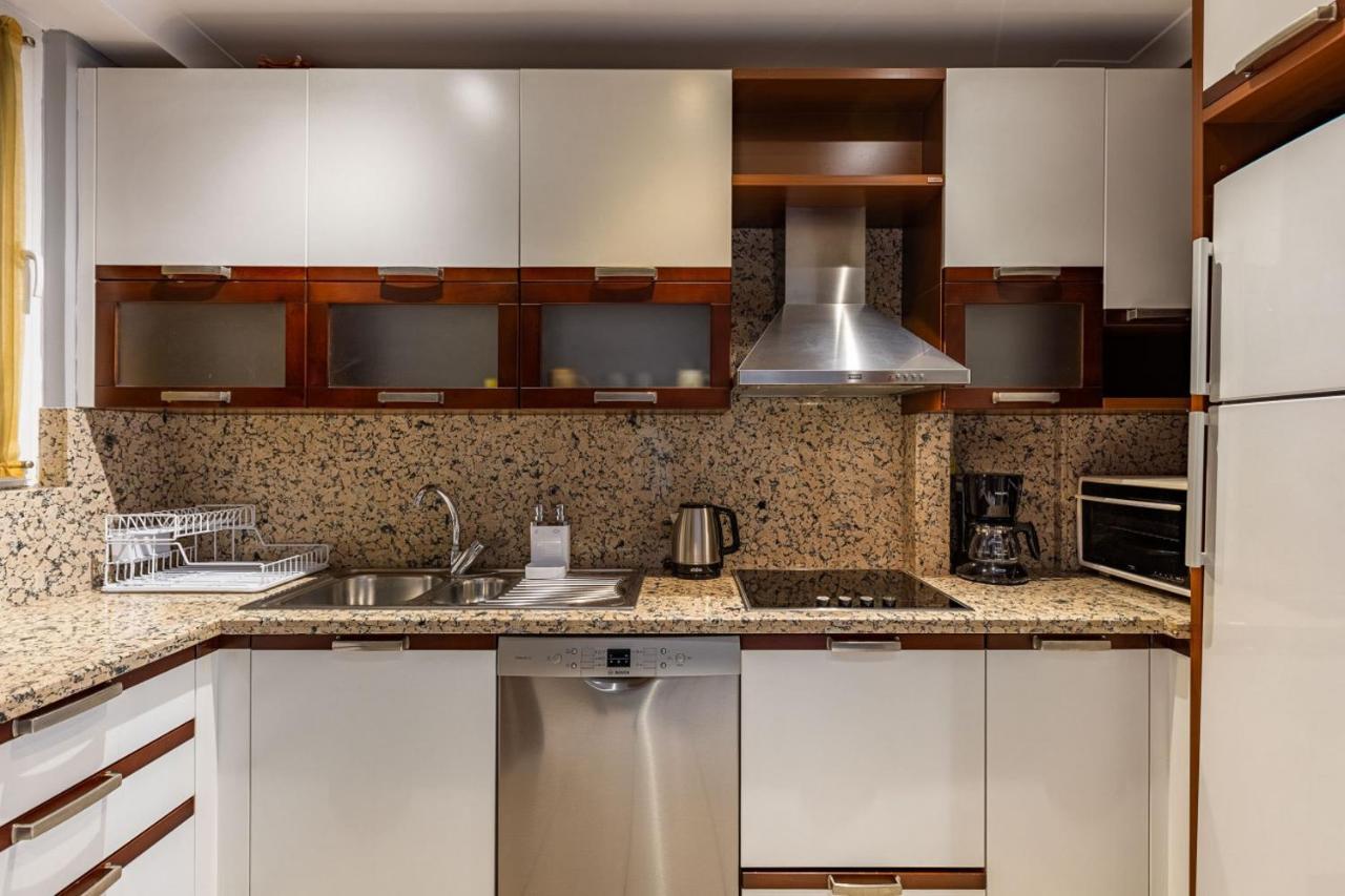 Appartement Outstanding Flat With Calming View Nisantasi