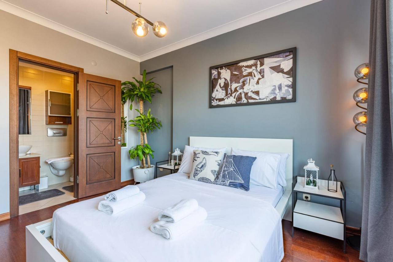 Appartement Outstanding Flat With Calming View Nisantasi