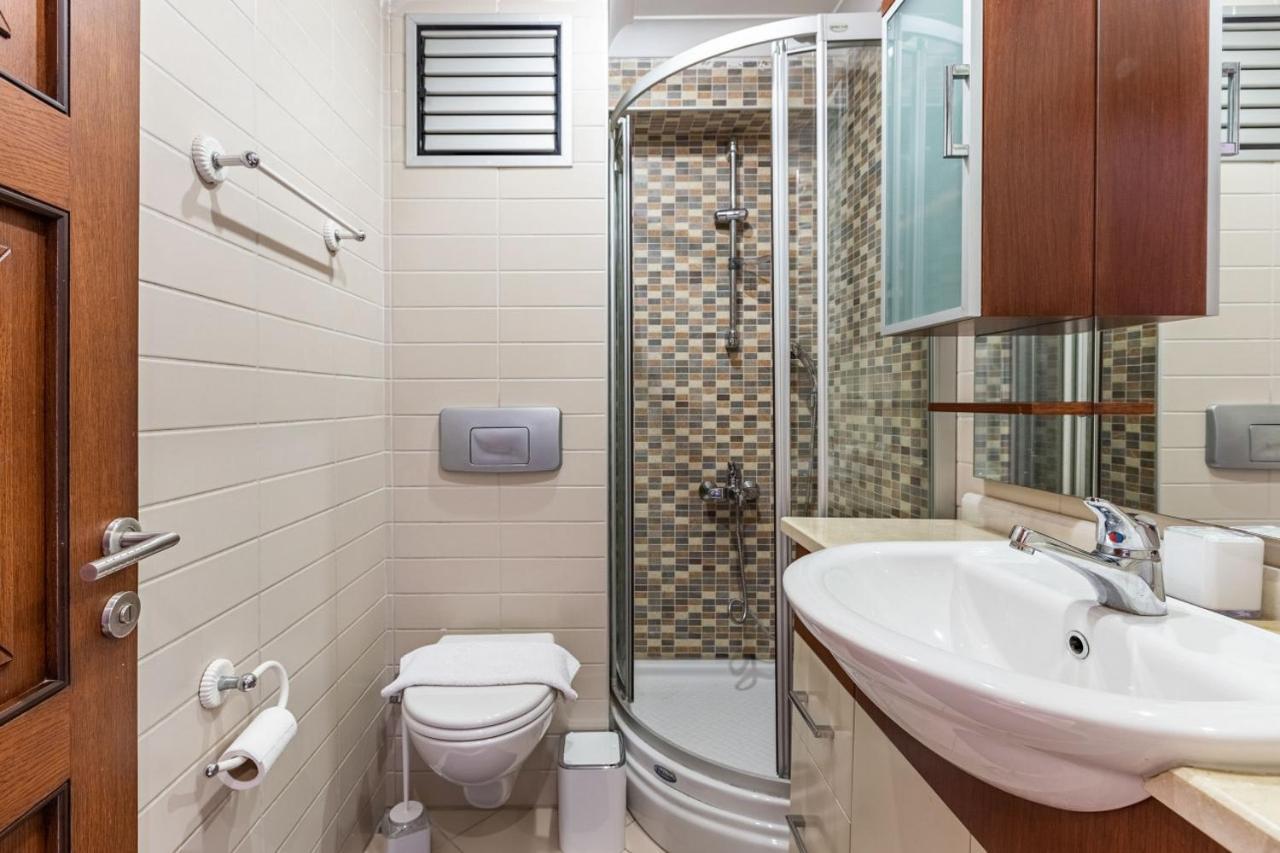 Appartement Outstanding Flat With Calming View Nisantasi